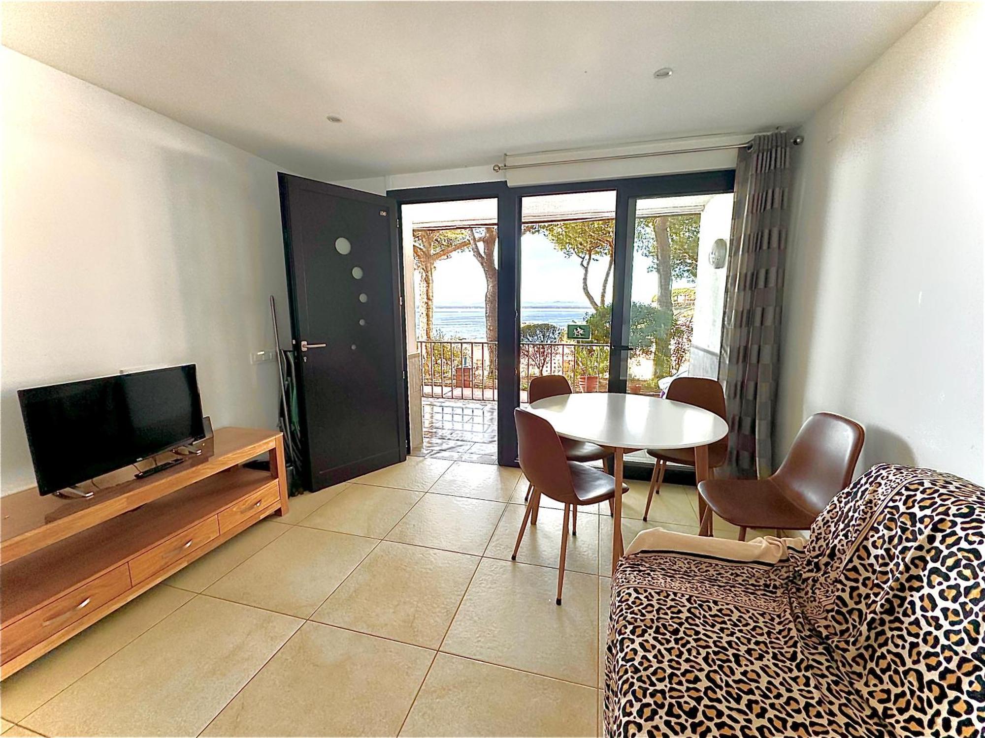 Bernie Apartment Roses Bagian luar foto